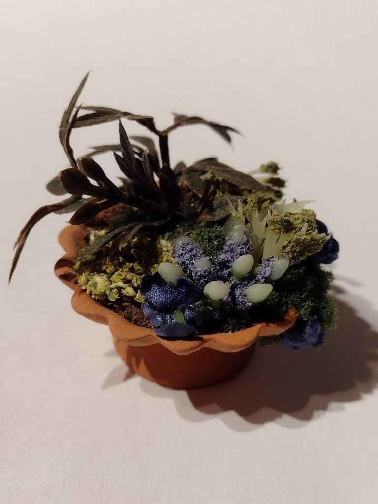 terra cotta plantenbak op voet met planten / miniatuur, Ophalen, Nieuw, Decoratie
