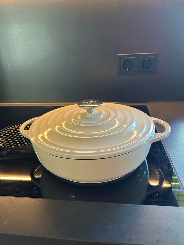 Tefal Lov lage Gietijzeren Braadpan Crème, Huis en Inrichting, Keuken | Potten en Pannen, Ophalen of Verzenden, Zo goed als nieuw