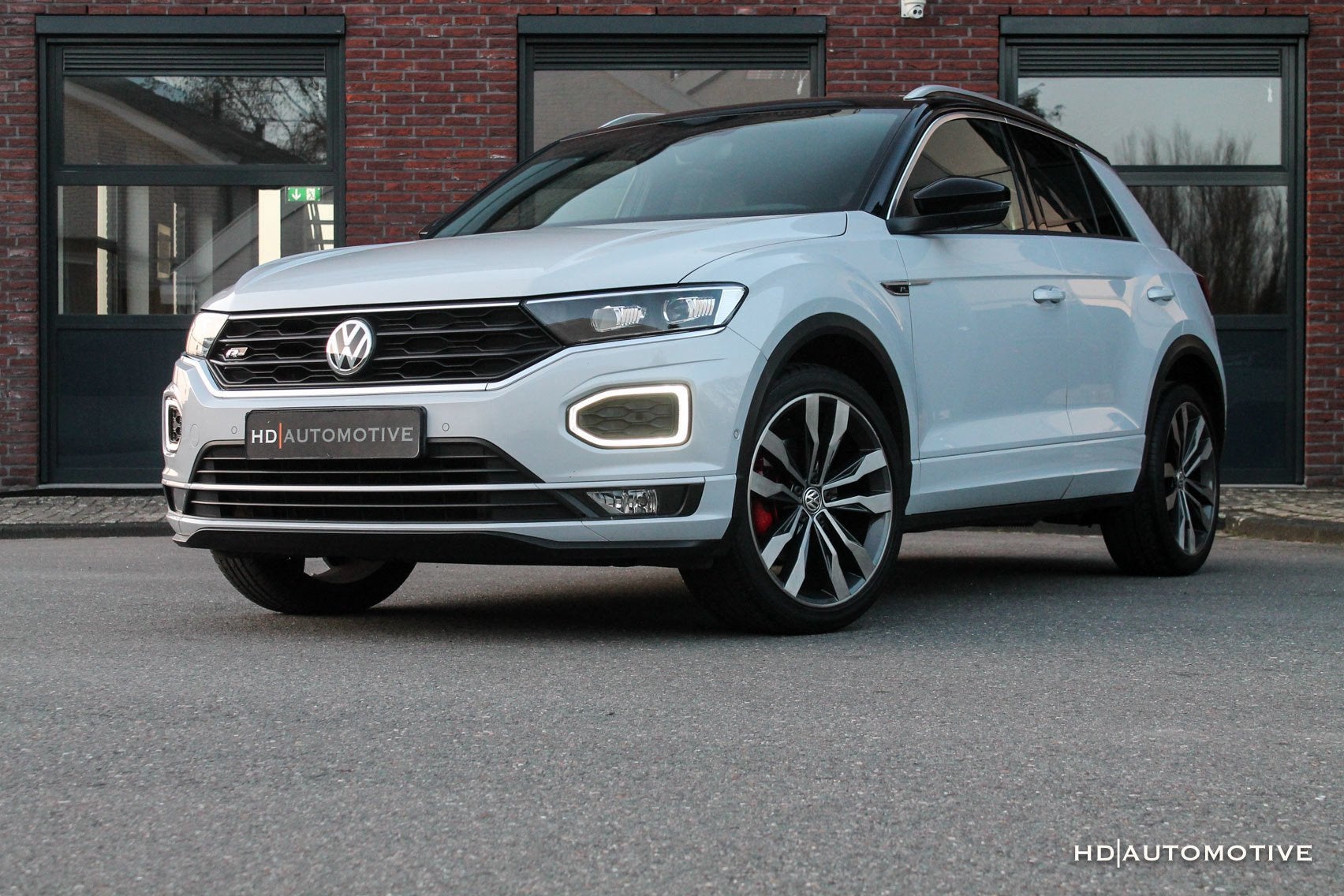 Volkswagen T-Roc 1.5 TSI DSG 3xR-Line VIRTUAL ACC CAMERA, Auto's, Volkswagen, 4 cilinders, 150 pk, Alcantara, Wit