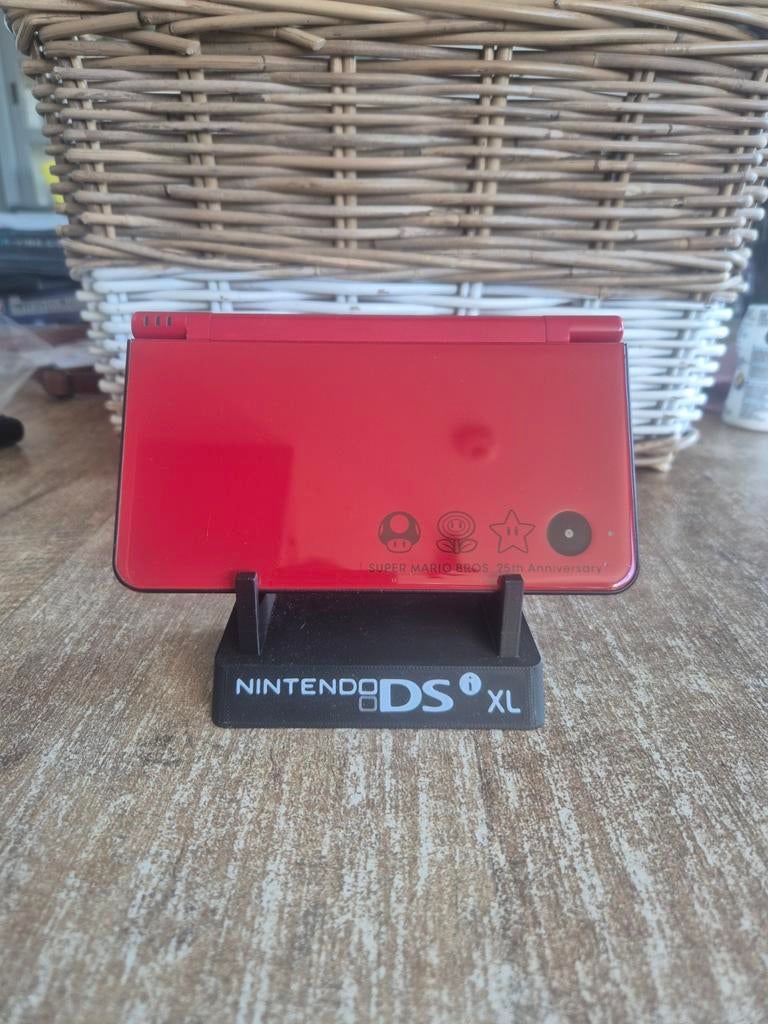Nintendo DSi XL Super Mario Bros. 25th Anniversary Rood, Spelcomputers en Games, Spelcomputers | Nintendo DS, Ophalen of Verzenden