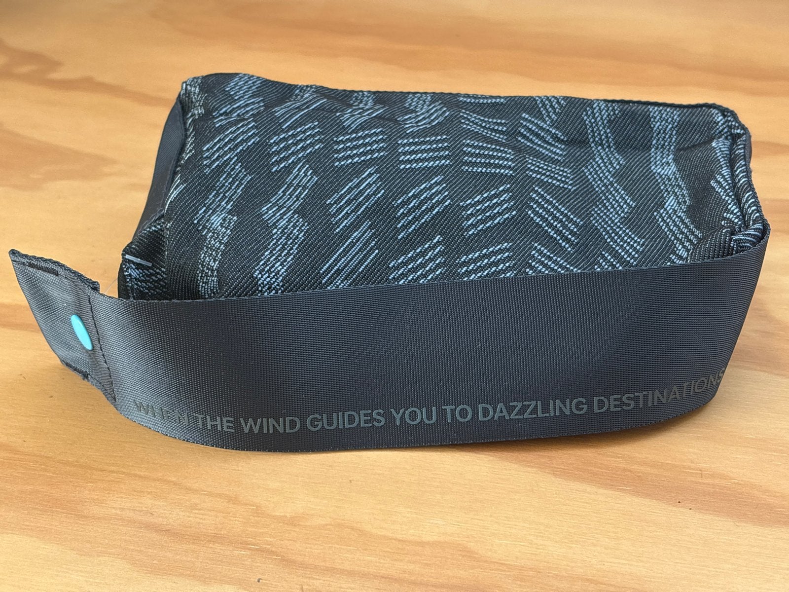 KLM business class toilettasje met inhoud - Nieuw, Sieraden, Tassen en Uiterlijk, Ophalen of Verzenden, Nieuw, Zwart, Heer of Dame