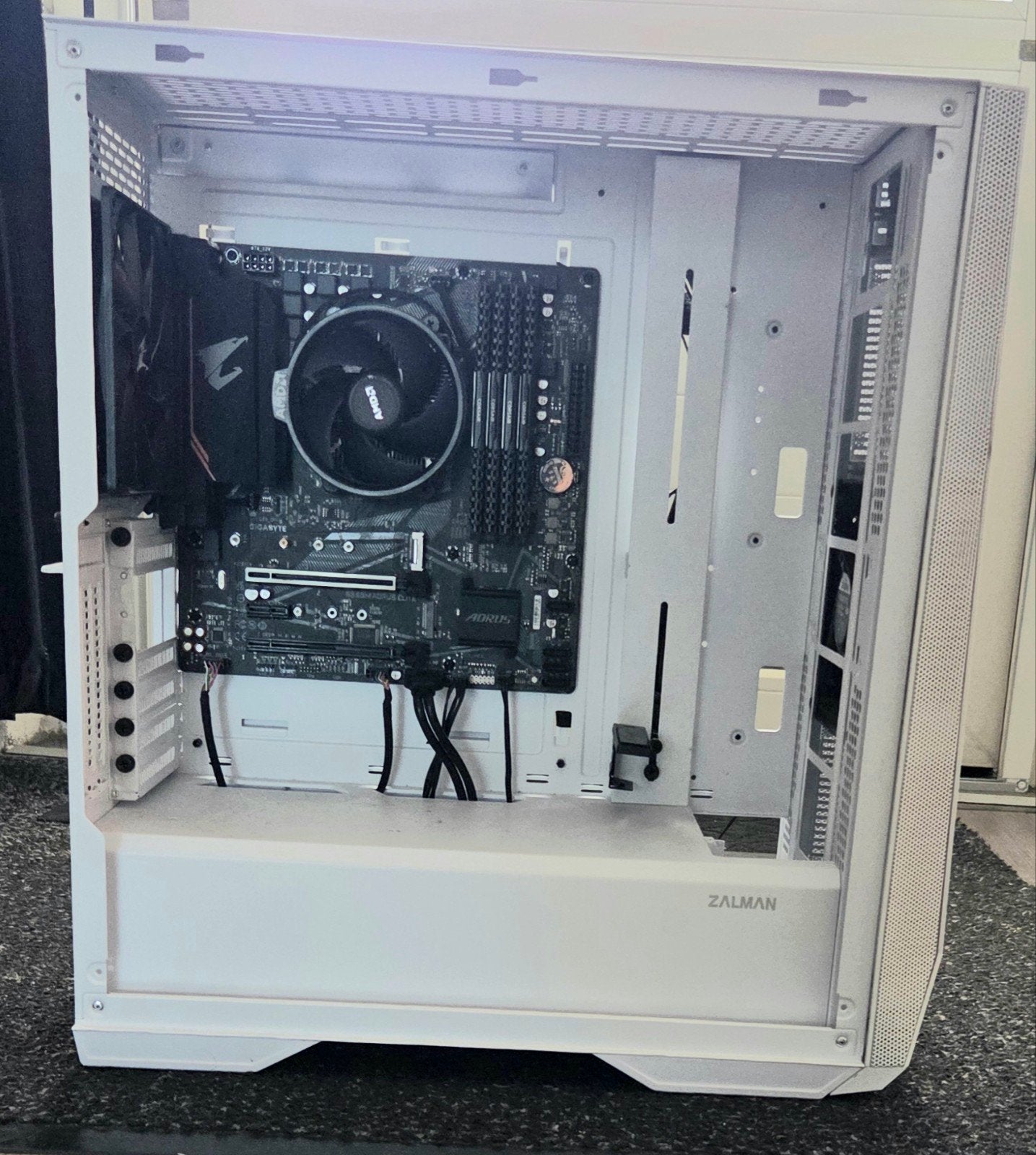 Zalman Z9 iceberg White PC Behuizing - Wit (met moederbord), Ophalen of Verzenden