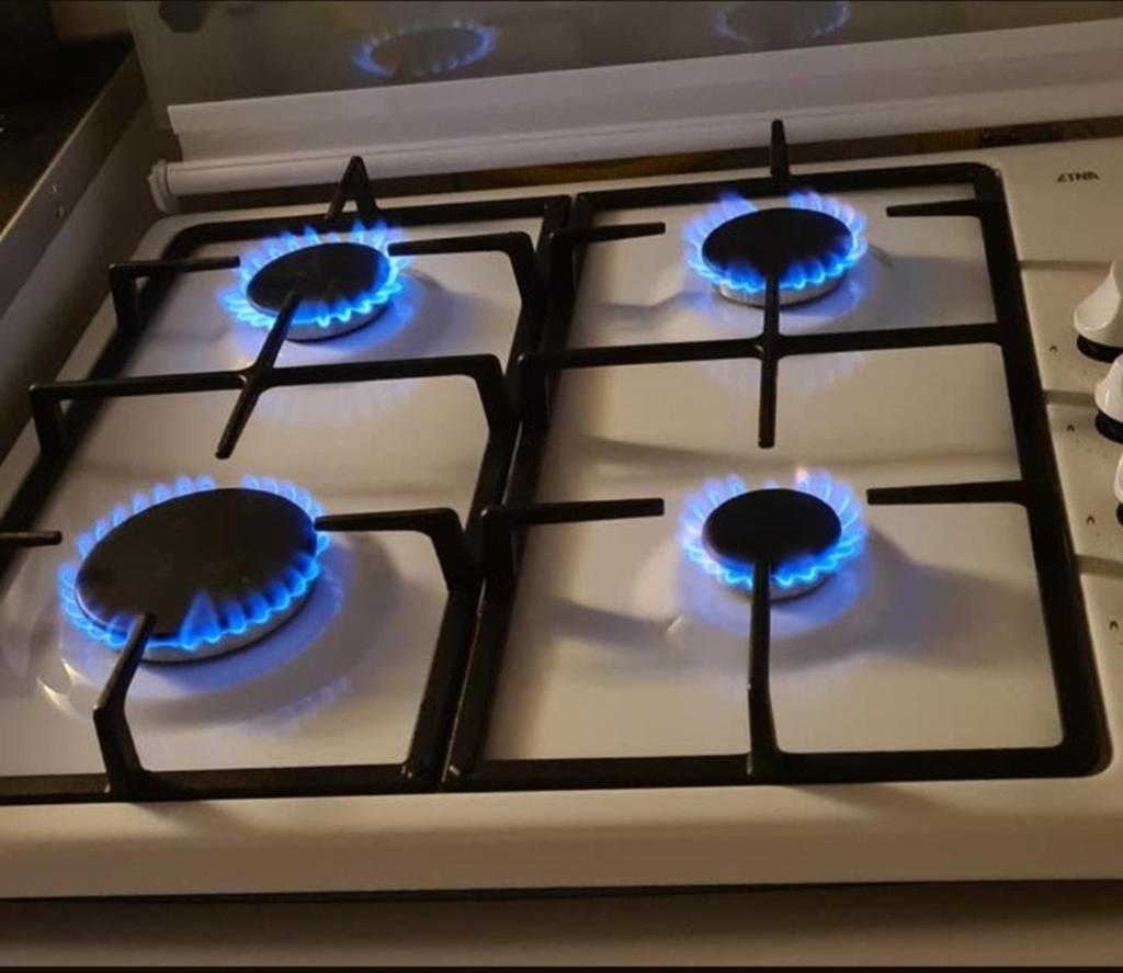 Te koop zeer goede staat Etna gaskookplaat, Ophalen, 4 kookzones, Zo goed als nieuw, Gas
