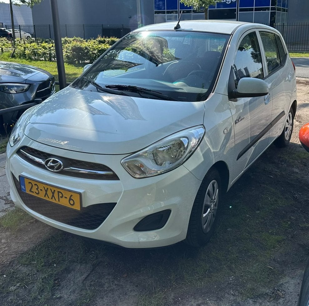 Hyundai i10 1.0 5DR 2012 Wit, Auto's, Voorwielaandrijving, 31 €/maand, 400 kg, Wit