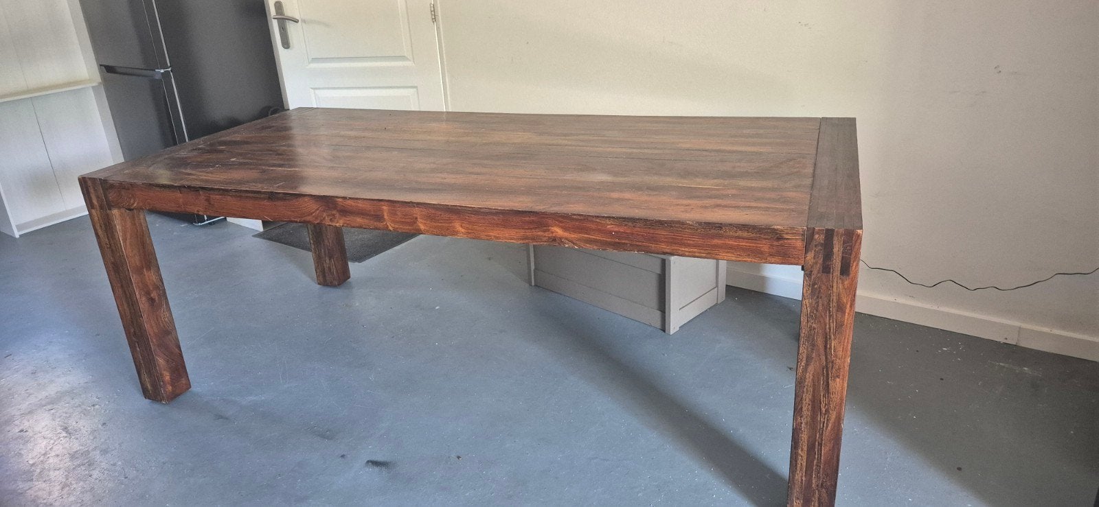 Gratis een mooie donkere koloniale eettafel., Huis en Inrichting, Ophalen, Gebruikt, 75 cm of meer, 200 cm of meer