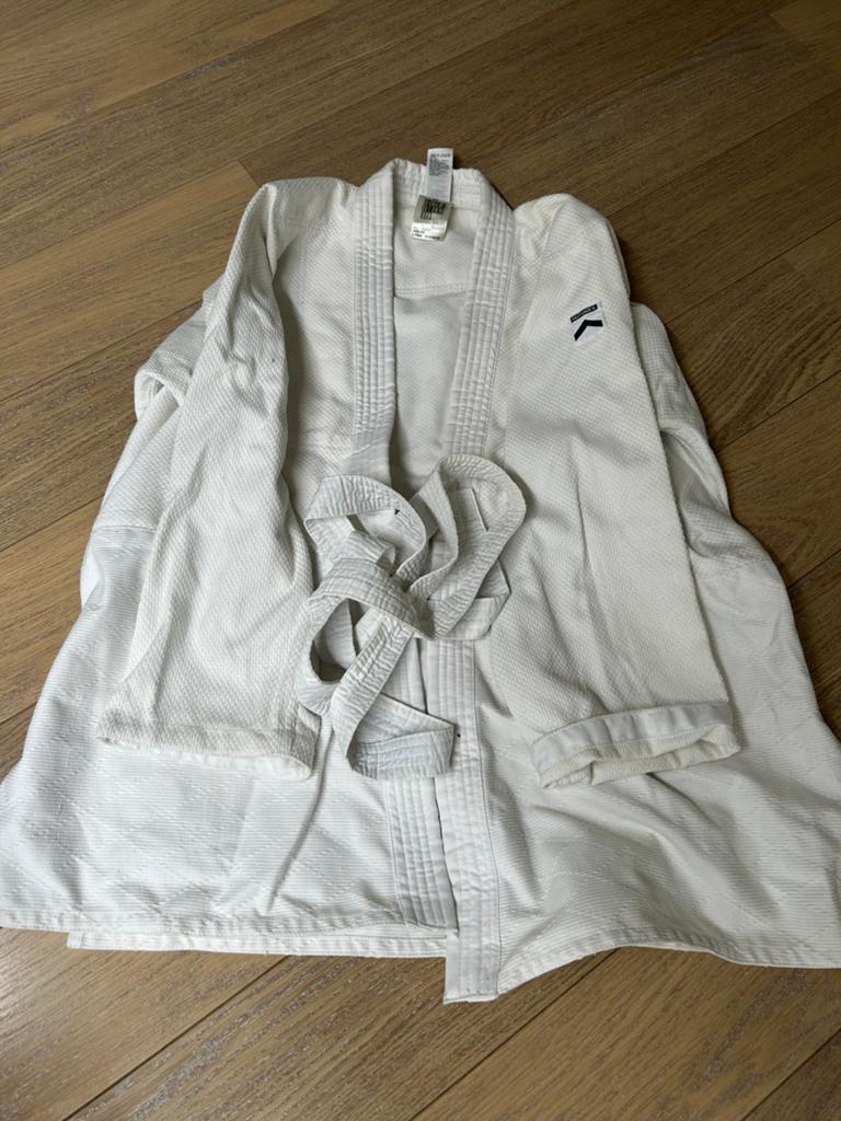 Gloednieuw judopak decathlon, Ophalen, Judo, Maat M, Nieuw