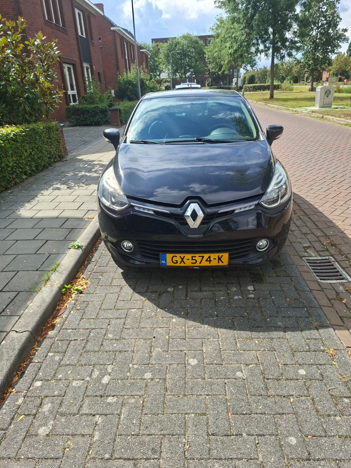 Renault Clio 0.9 TCE 66KW 5-DRS 2015 Zwart, Auto's, Voorwielaandrijving, 898 cc, 40 €/maand, 540 kg