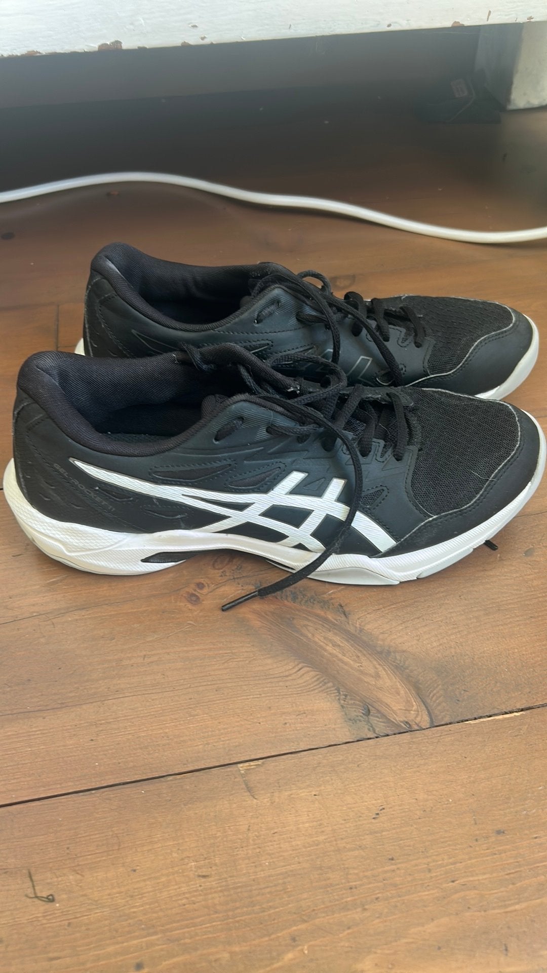 Zaalschoenen Asics maat 42.5, Sport en Fitness, Ophalen of Verzenden, Zo goed als nieuw, Schoenen