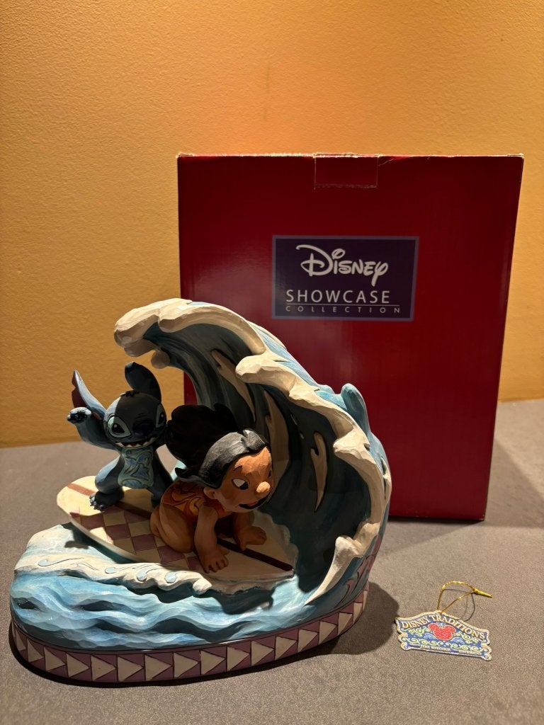 Disney Traditions beeld - Lilo & Stitch "Catch the wave", Ophalen of Verzenden, Overige figuren, Zo goed als nieuw, Beeldje of Figuurtje