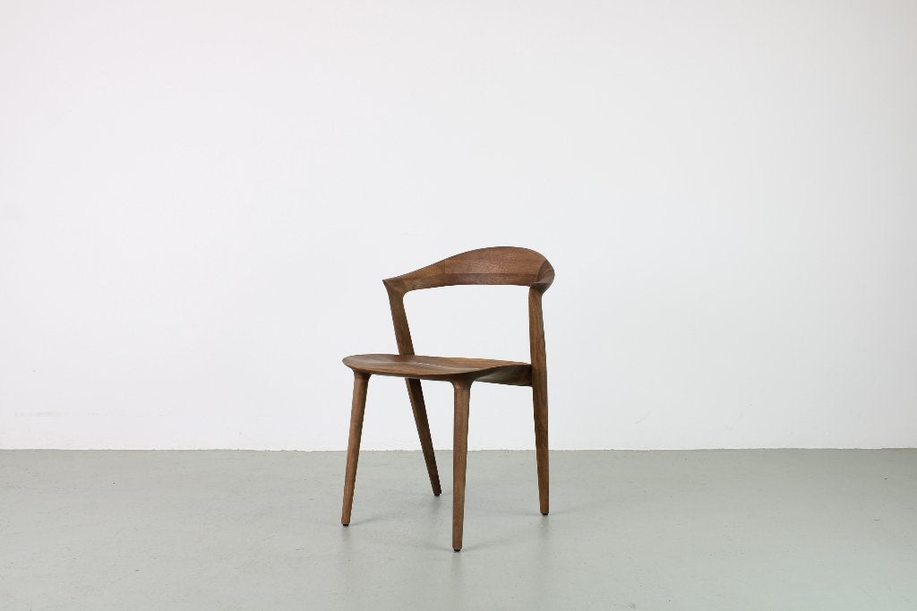 Artisan Addo stoel, Europees walnoot, Huis en Inrichting, Stoelen, Nieuw, Eén, Hout, Bruin, Ophalen