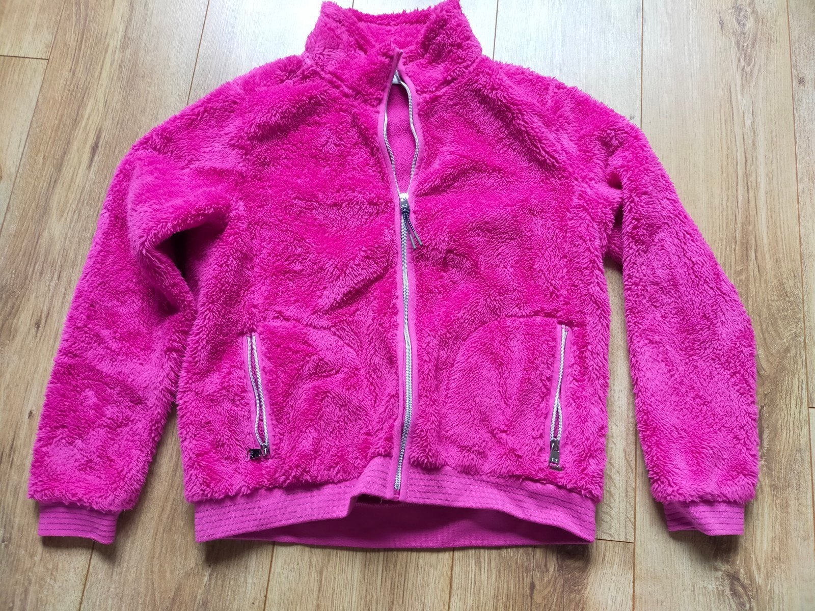 roze fluffy hv polo vest 36, Dieren en Toebehoren, Ritssluiting, Ophalen of Verzenden, Zo goed als nieuw, Roze