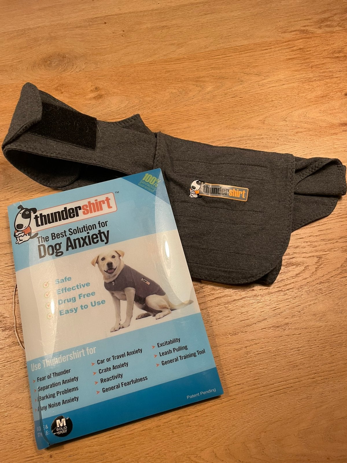 Thundershirt hond maat M izgs, Dieren en Toebehoren, Ophalen of Verzenden, Zo goed als nieuw