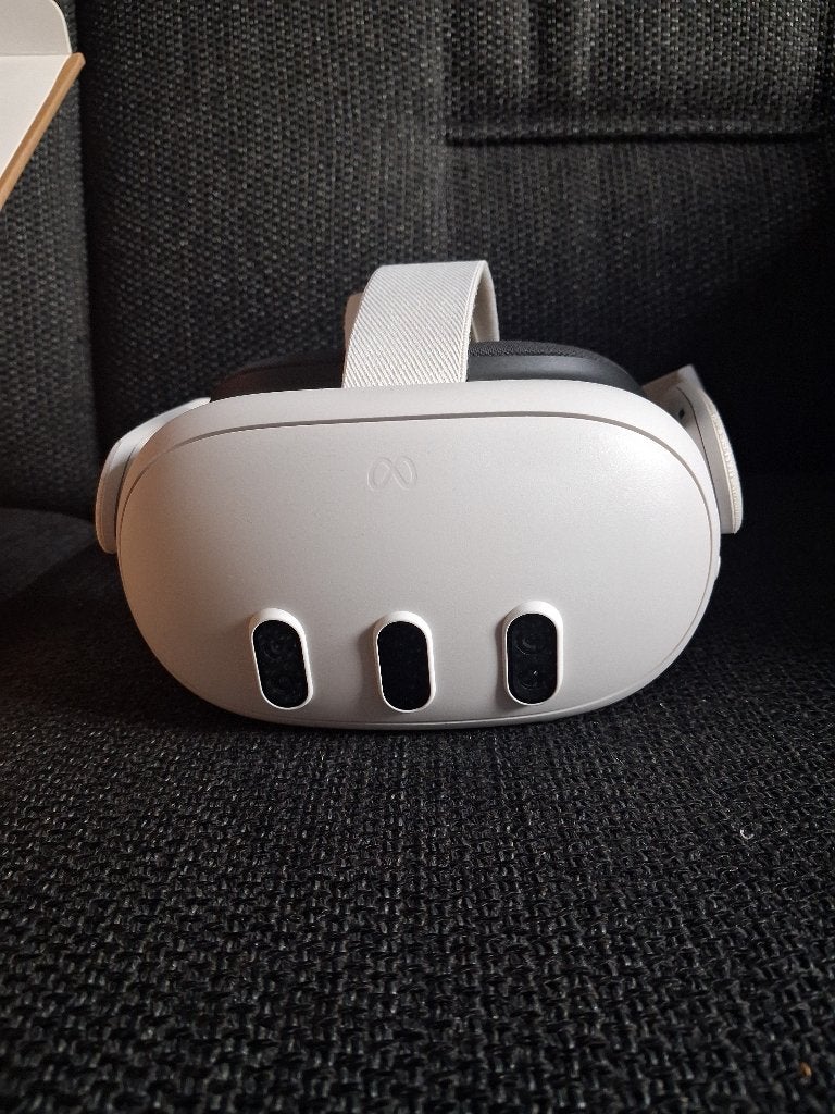 Meta quest 3 512 GB zo goed als nieuw amper gebruikt, Spelcomputers en Games, Virtual Reality, Ophalen, Zo goed als nieuw, VR-bril