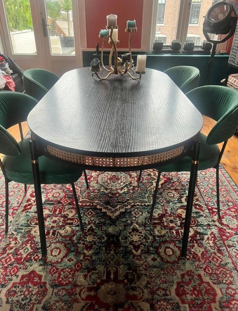 Stijlvolle ovale eettafel Bold Monkey met rotan details, Ophalen, 100 tot 150 cm, 50 tot 100 cm, Zo goed als nieuw