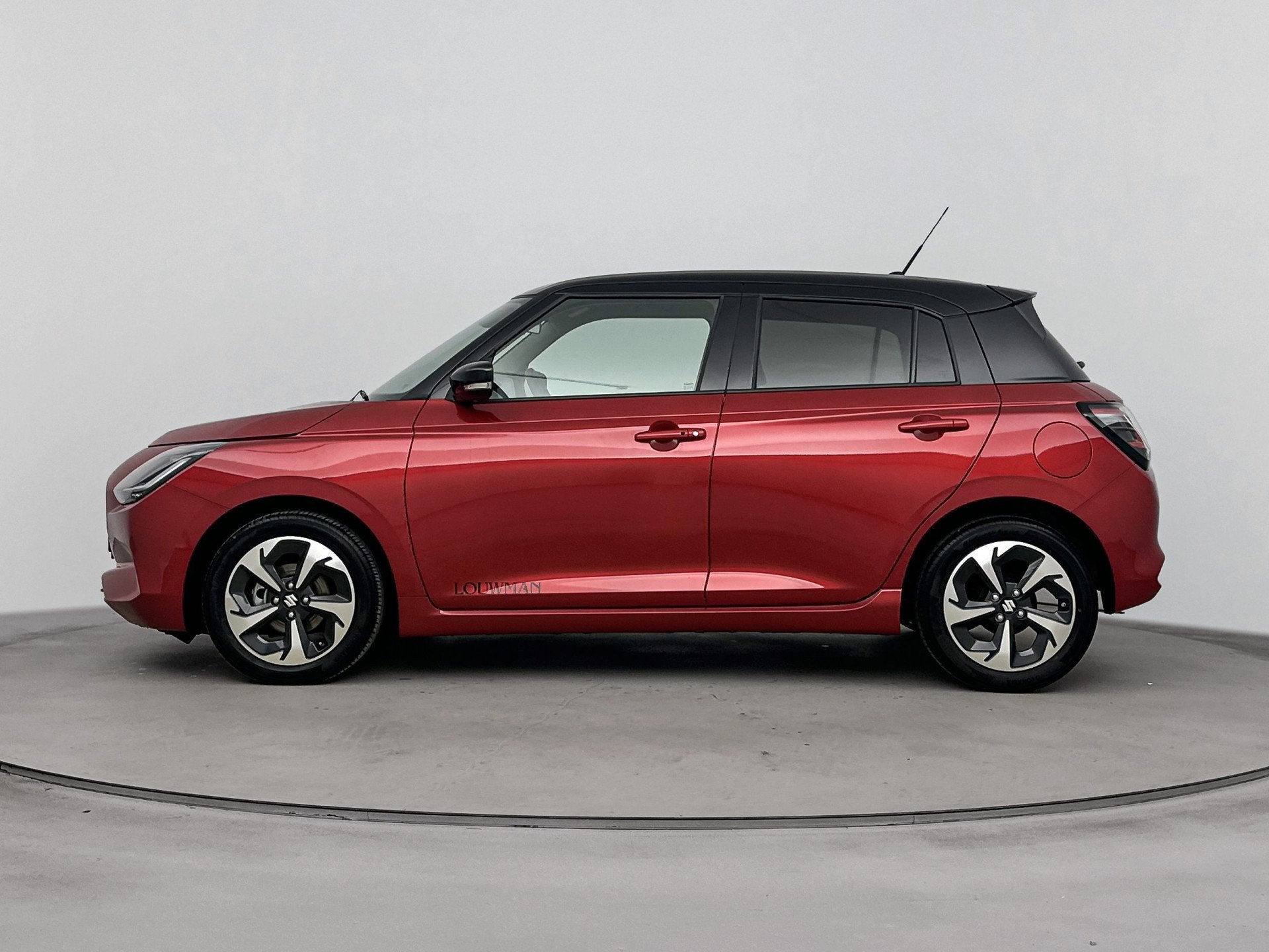 Suzuki Swift 1.2 Style Smart Hybrid *DEMO* (bj 2025), Voorwielaandrijving, Stof, 400 kg, Origineel Nederlands