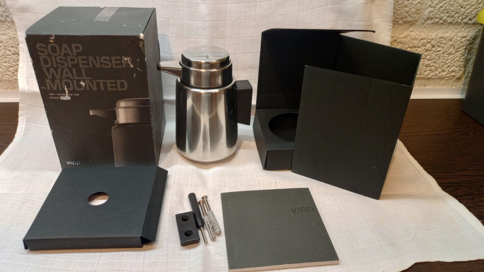 VIPP 9w Zeepdispenser stainless steel, Overige merken, Nieuw, Zilver, Zeepdispenser/zeepbakje