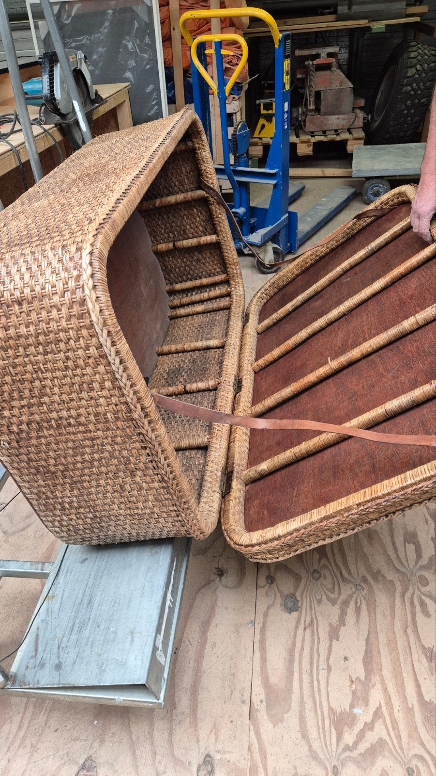 Vintage rotan wasmand/opbergkist, Antiek en Kunst, Ophalen