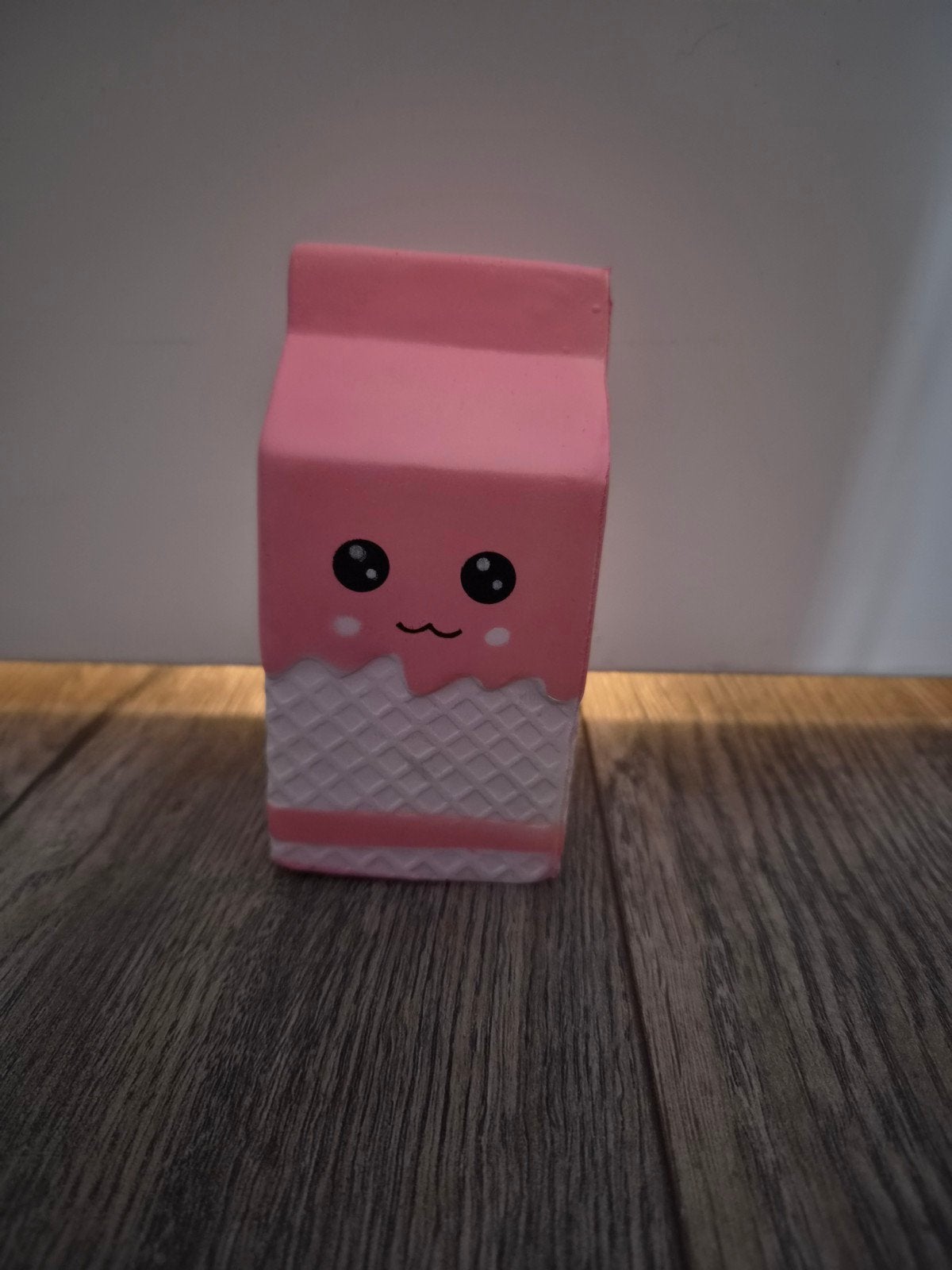 Leuke roze squishy melkpak met gezichtje, Ophalen of Verzenden