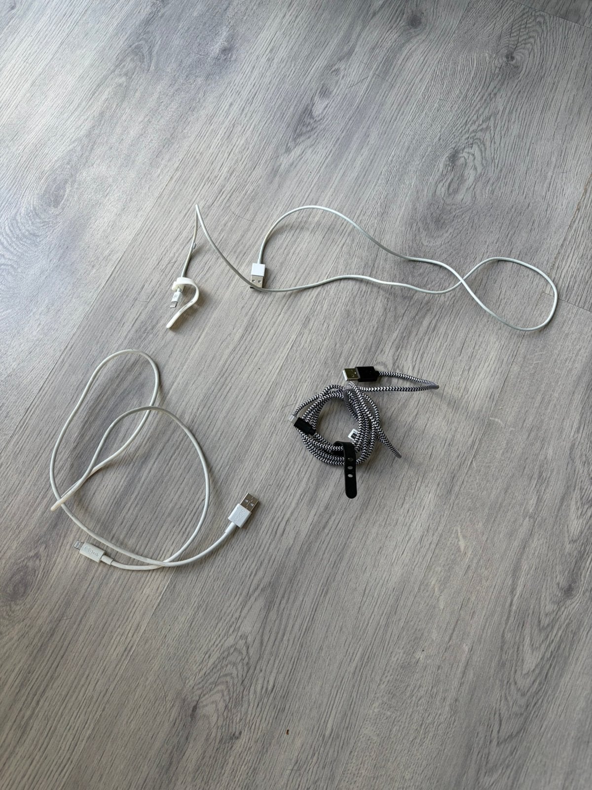 USB A naar lightning kabels, Gebruikt, USB-A, Ophalen of Verzenden, Oplaadkabel