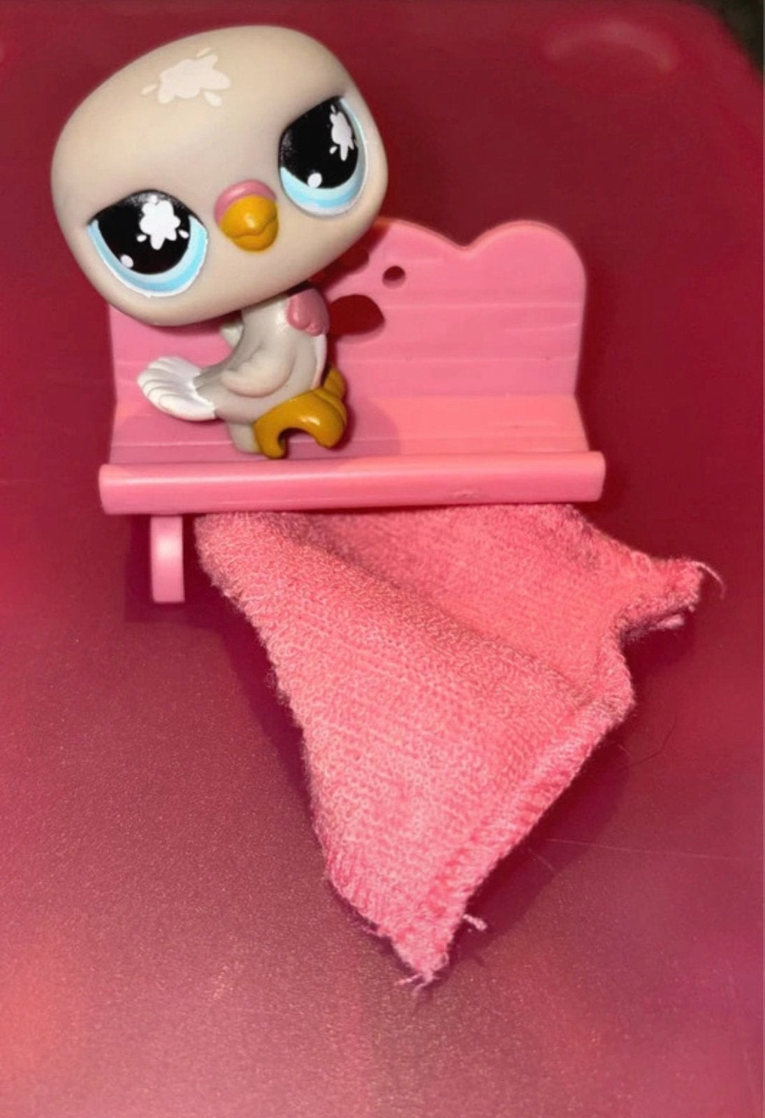 LPS Littlest Pet Shop Duif met Roze Bankje en Dekentje, Kinderen en Baby's, Ophalen of Verzenden, Zo goed als nieuw, Jongen of Meisje