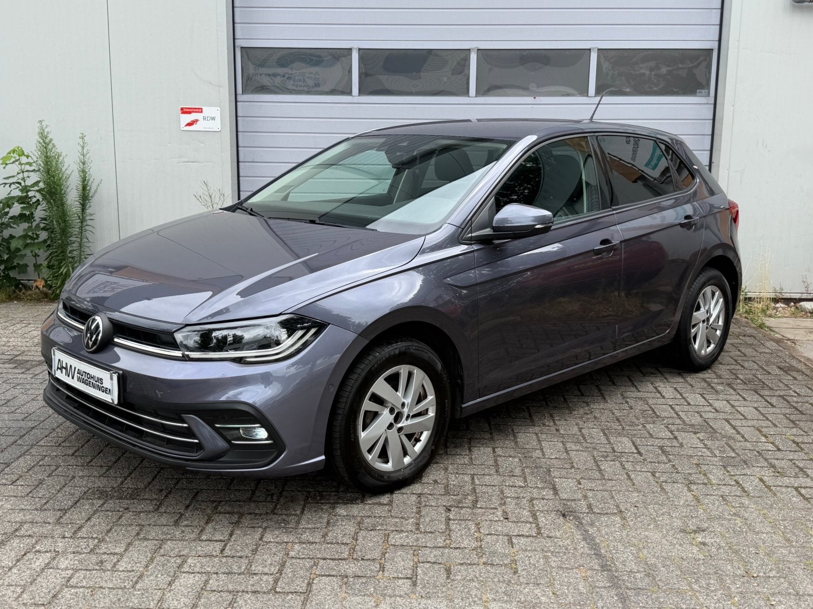 Volkswagen Polo / 1.0 TSI 95PK / DSG-7 / IQ*LIGHT* /, Auto's, Stof, Automatische klimaatregeling, Zwart, 95 pk