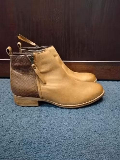 NIEUW! Cellini dames enkellaarsjes maat 43 kl.terra €37,99, Bruin, Nieuw, Ophalen of Verzenden, Lage of Enkellaarzen