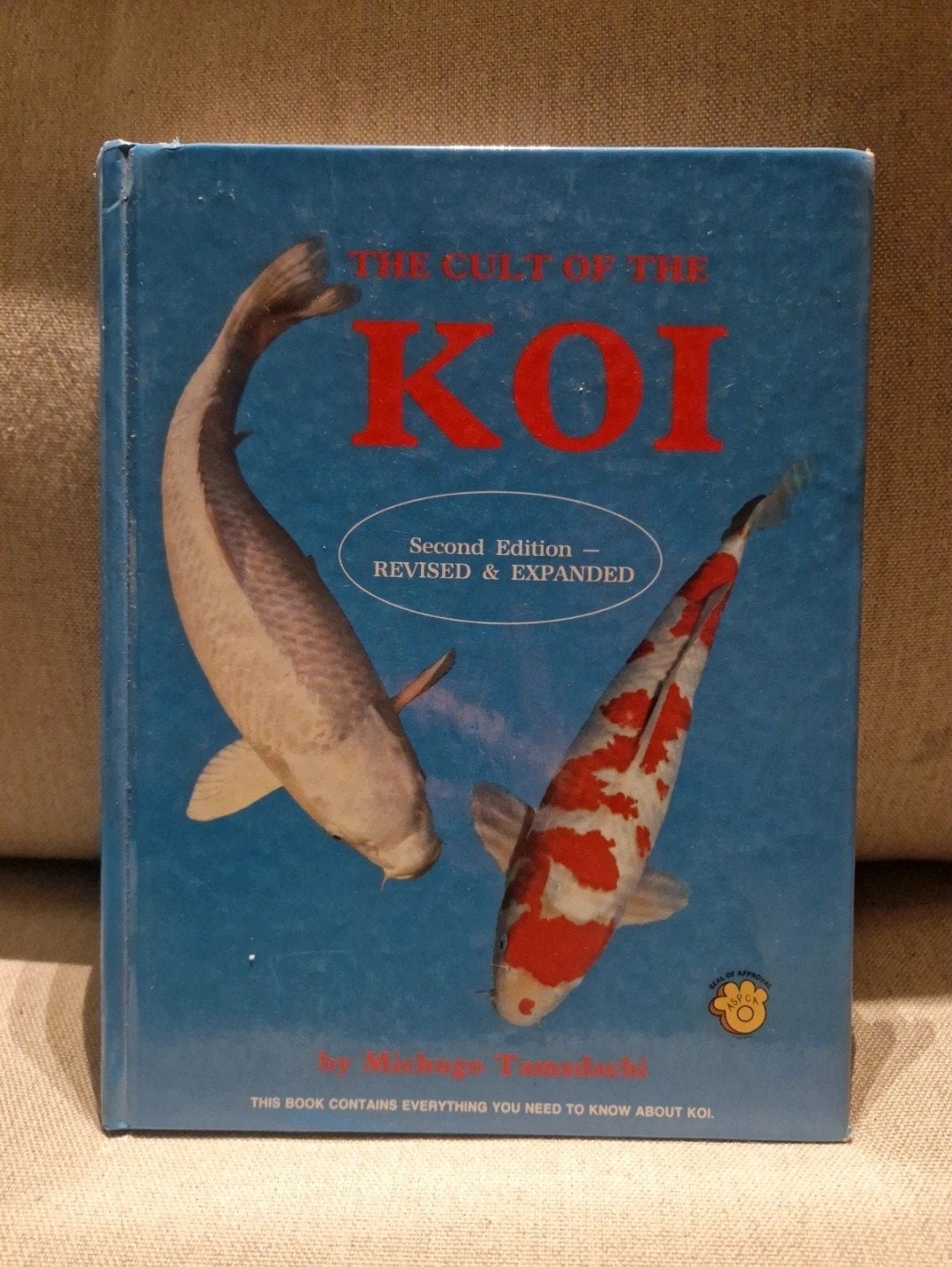 Het Koi Boek: The cult of the koi Michugo Tamadachi, Karper of Koi