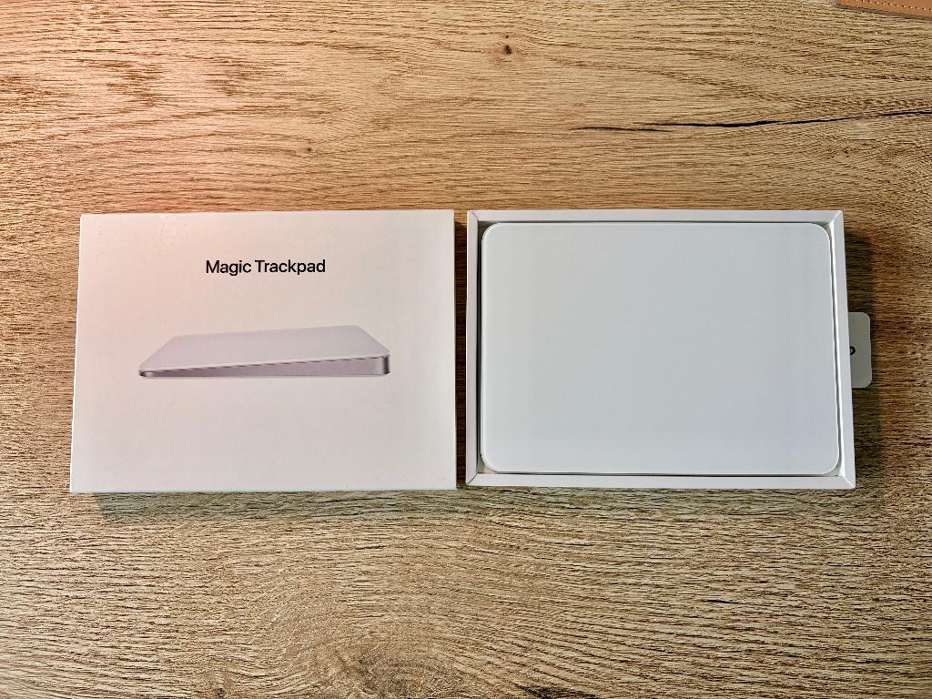 Apple Magic Trackpad - White, Computers en Software, Muizen, Ophalen of Verzenden, Zo goed als nieuw, Draadloos, Apple