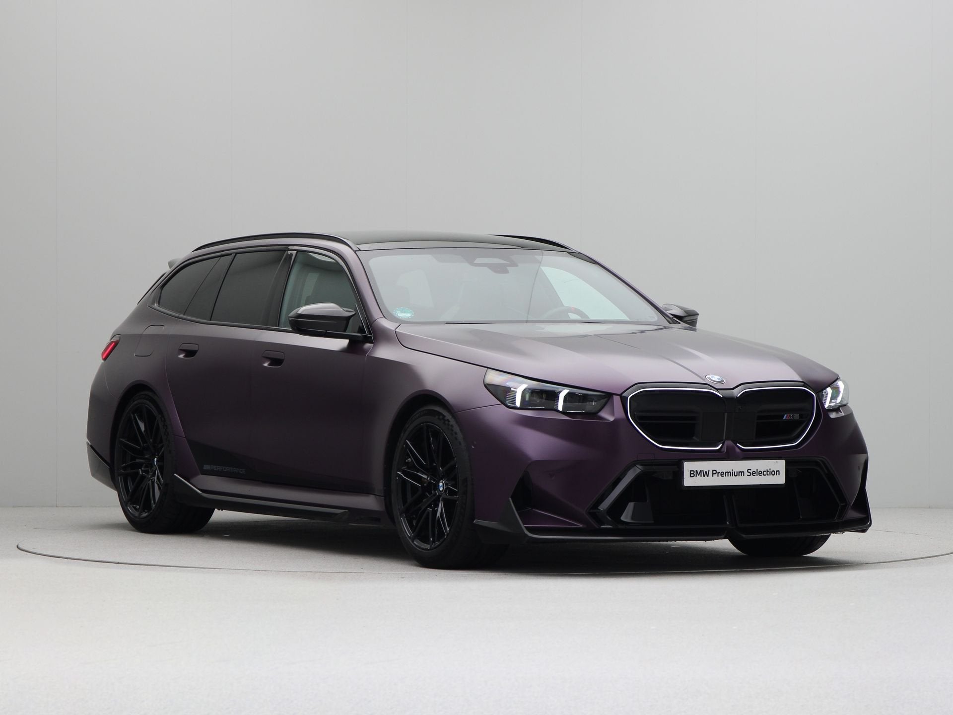 BMW M5 Touring (bj 2025, automaat), Auto's, Gebruikt, Overige kleuren, 4395 cc, Overige brandstoffen