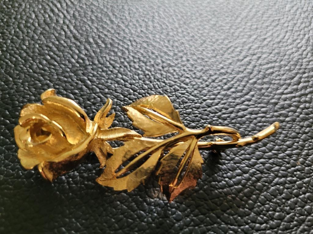nina ricci roos broche, Ophalen of Verzenden, Overige materialen