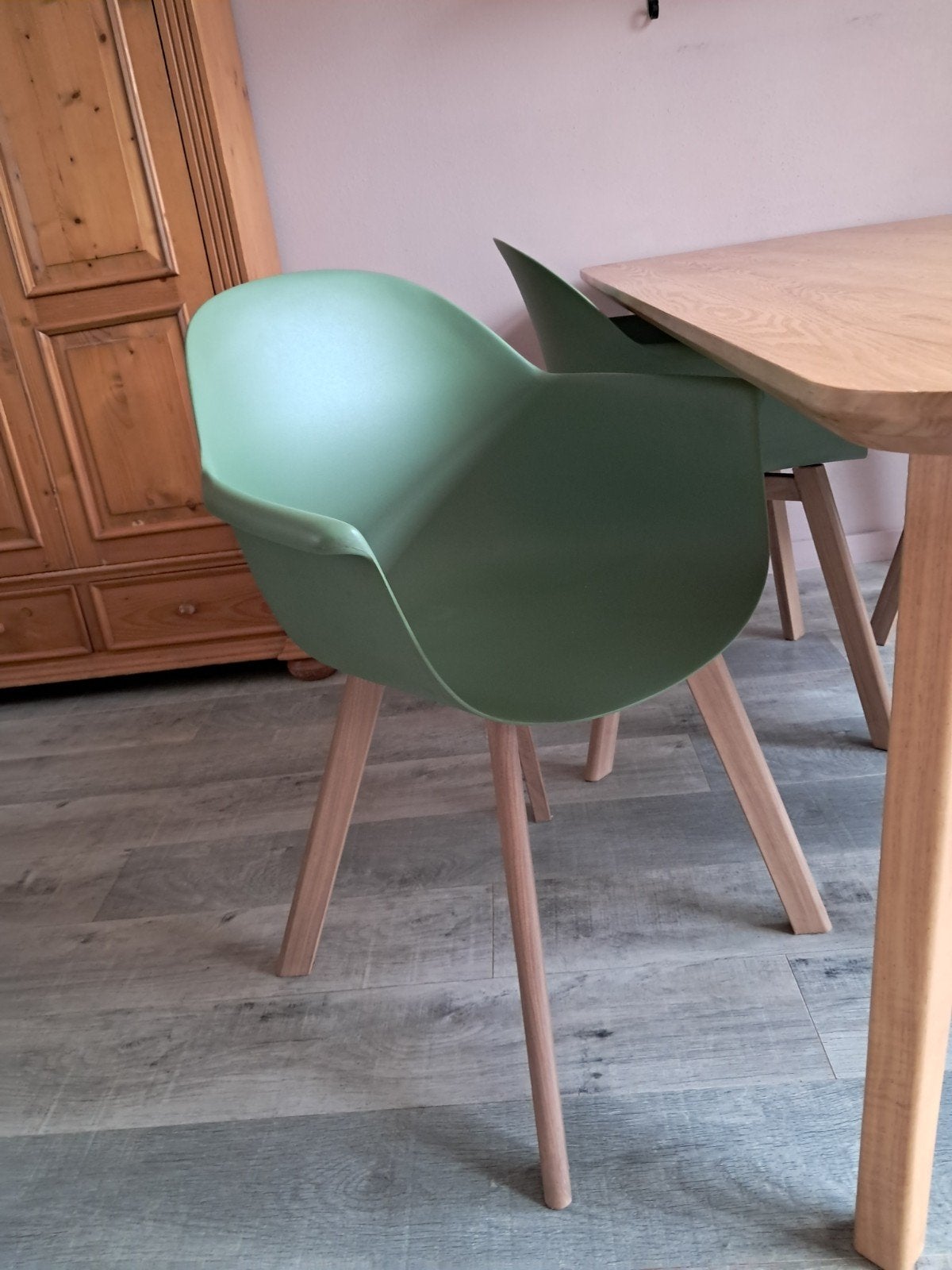 Eikenhouten look eettafel met 4 groene stoelen, Ophalen, 50 tot 100 cm, Eikenhout, 150 tot 200 cm