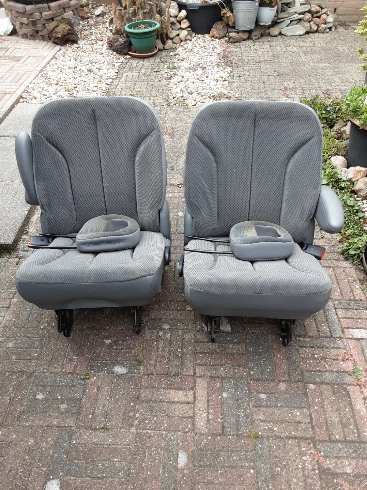 2 Captain Chairs Achterste Rij Chrysler Voyager 2004, Auto-onderdelen, Ophalen