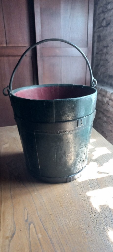 Antieke houten emmer (nr. 3) met gesmede beugel – volkskunst, Ophalen of Verzenden