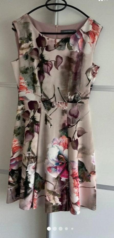 Sandro Ferrone jurkje, zalmroze, Italiaanse couture, maat 36, Kleding | Dames, Jurken, Nieuw, Ophalen of Verzenden, Roze, Maat 36 (S)