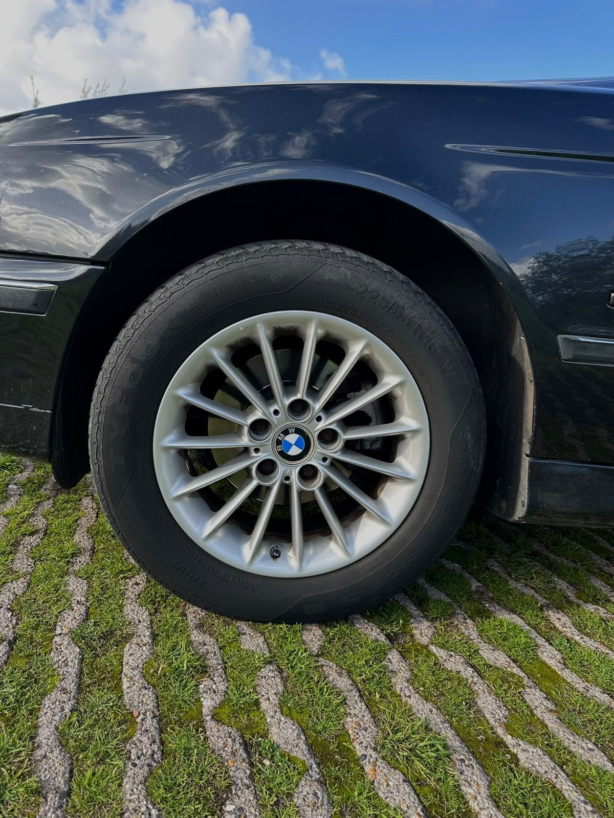 BMW E39 520i 6-cilinder automaat | Youngtimer | APK 2027, foto 8