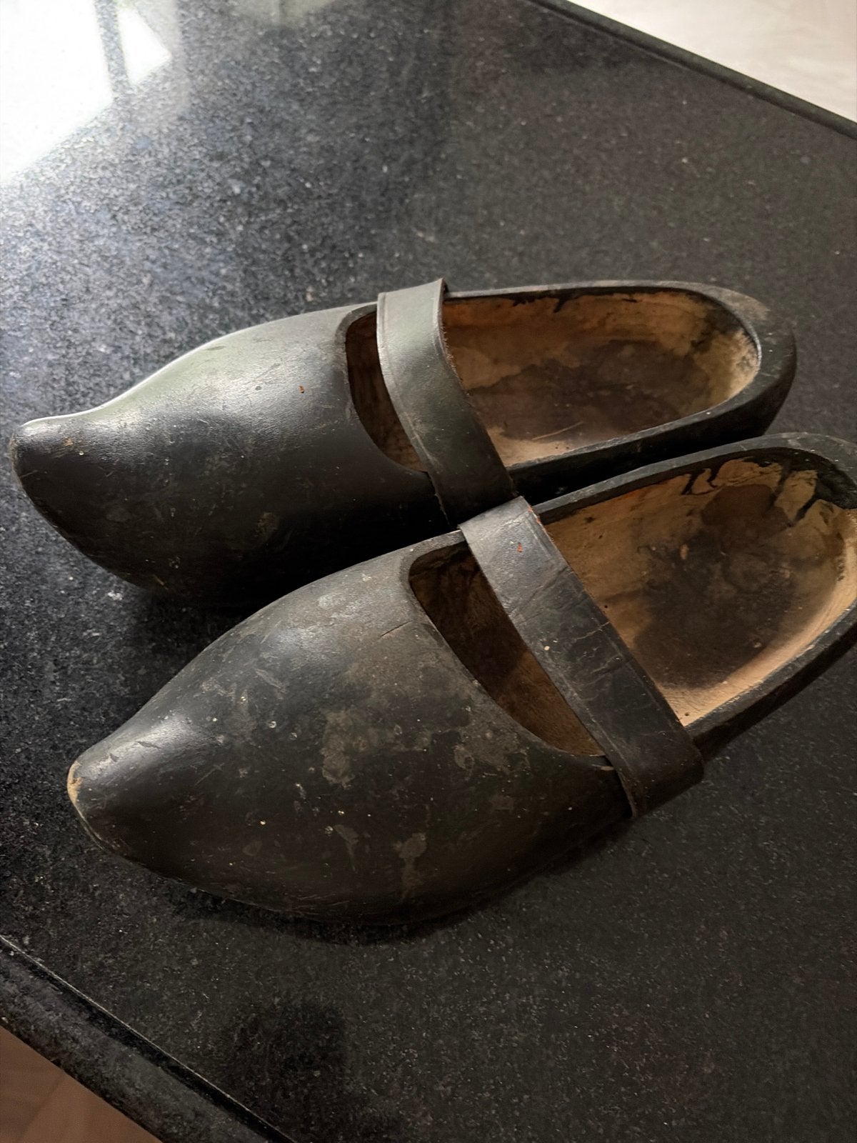 Vintage Zwarte Klompen met Leren Band, Ophalen of Verzenden
