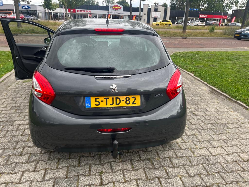 Peugeot 208 1.2 VTI 60KW/82PK 5-D 2013 Grijs, Auto's, Voorwielaandrijving, 31 €/maand, 1199 cc, Handgeschakeld
