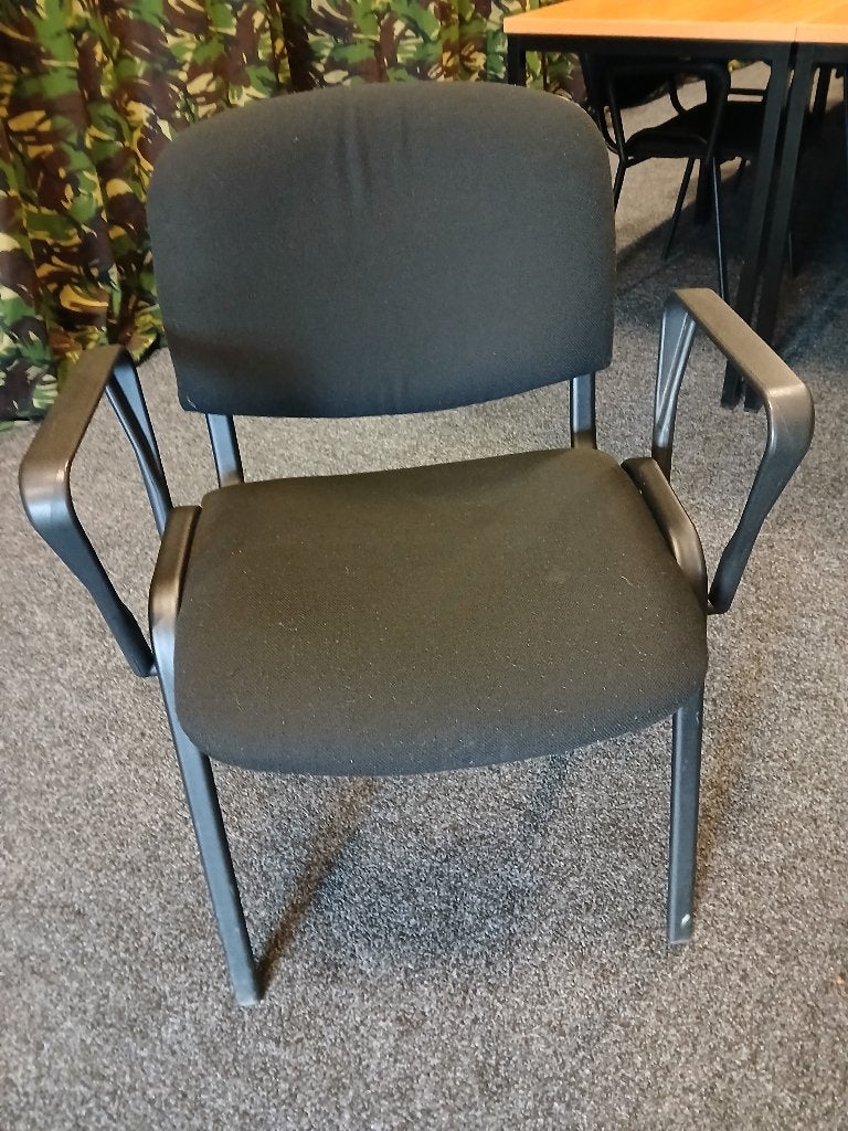 TE KOOP: ZEER NETTE PARTIJ CURSUS STOELEN NOG 13 STUKS!, Huis en Inrichting, Ophalen, Zwart, Zo goed als nieuw, Metaal