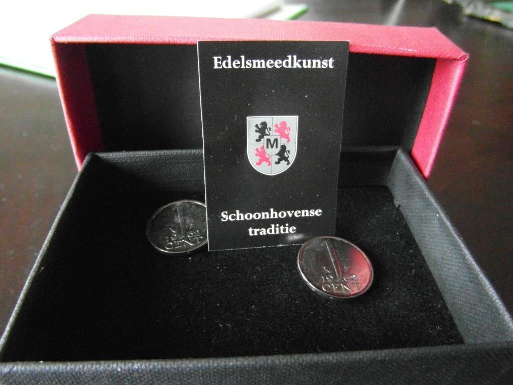 heren manchetknopen van zilveren centen gemaakt Nieuw, Ophalen of Verzenden, Nieuw, Zilver