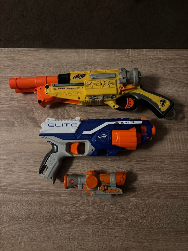 2 Nerf Guns met Scope - Snel Weg!, Kinderen en Baby's, Speelgoed | Buiten | Actiespeelgoed, Ophalen, Gebruikt