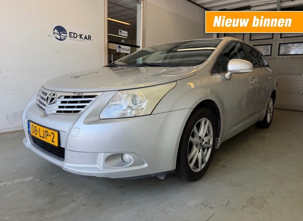 Toyota AVENSIS 1.8 VVTi Business CAMERA NAVI RIJDT GOED, Auto's, Toyota, Euro 5, 15 km/l, Parkeersensor, 4 cilinders
