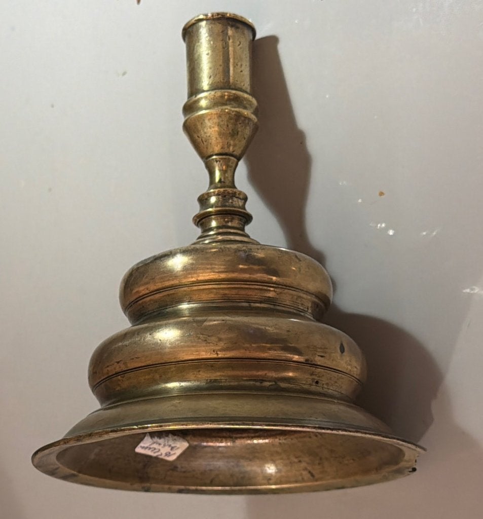 Zuid-Duitse renaissance klokvoetkandelaar 16e eeuw, Antiek en Kunst, Ophalen of Verzenden, Koper of Brons