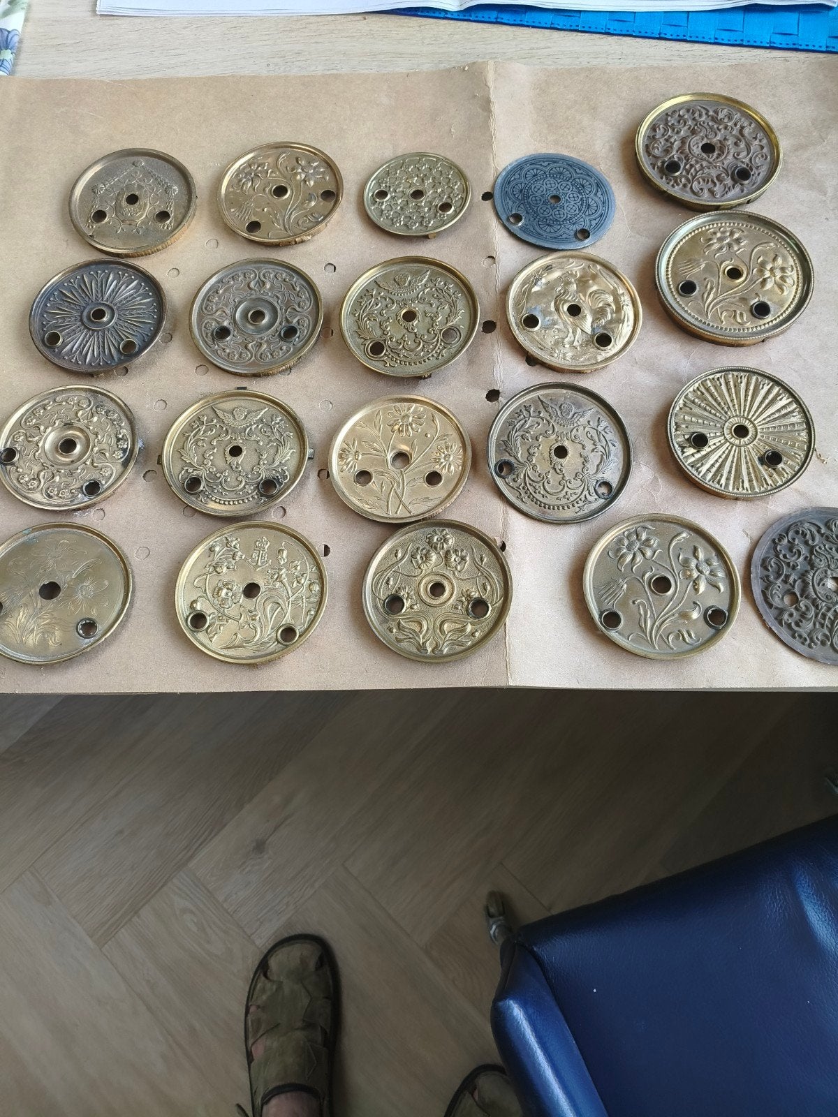 Bewerkte,koperen binnenplaatjes van regulateurs, Ophalen of Verzenden
