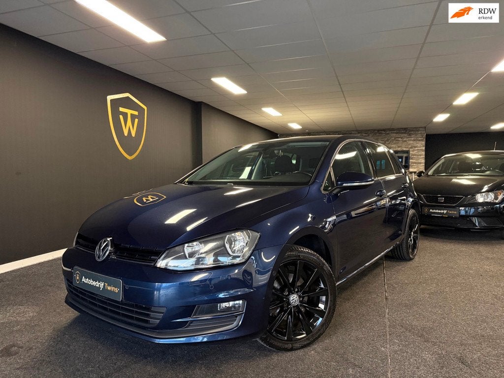 Volkswagen Golf 1.2 TSI style|stoelverw|cup|pdc|17inch, Auto's, Voorwielaandrijving, Stof, Gebruikt, Zwart