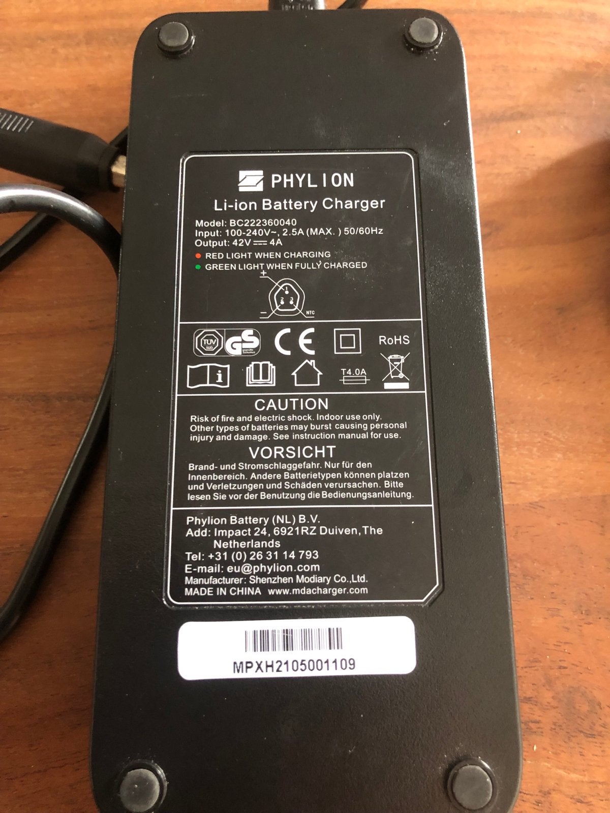 Phylion Li-ion Batterijlader 42V 4A (Model BC222360040), Ophalen, Gebruikt