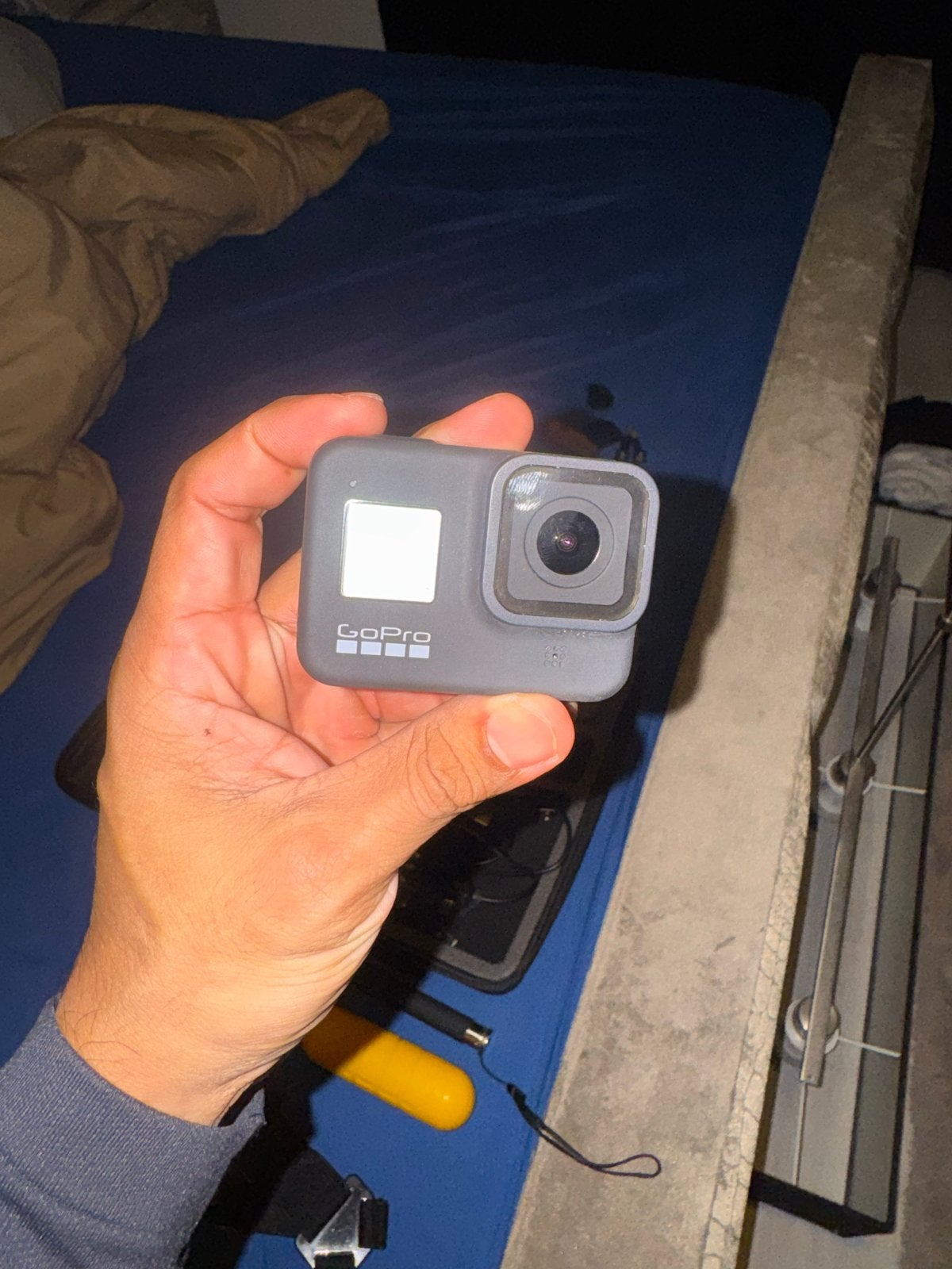 Foto 2 van GoPro Hero 8 met complete accessoire set en SD kaart