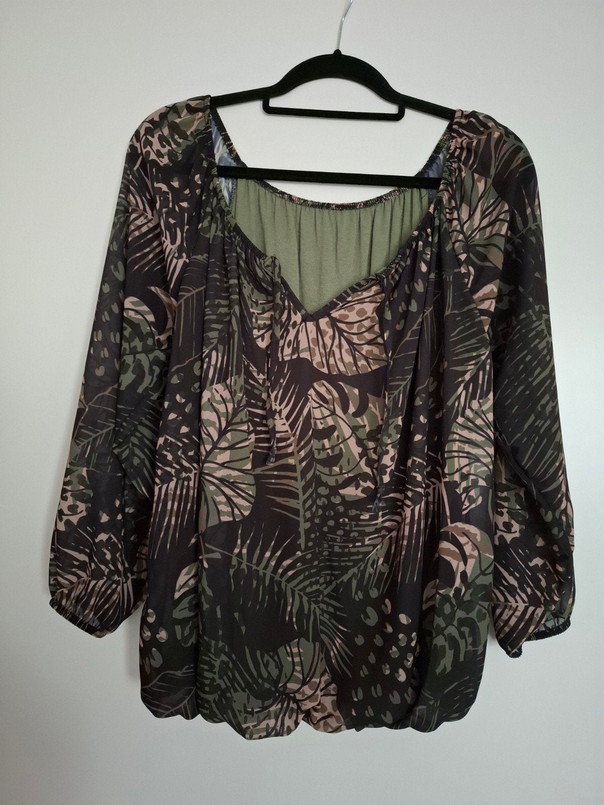 Mooie Ballon top , universele maat, Kleding | Dames, Zwart, Ophalen of Verzenden, Lange mouw, Onbekend