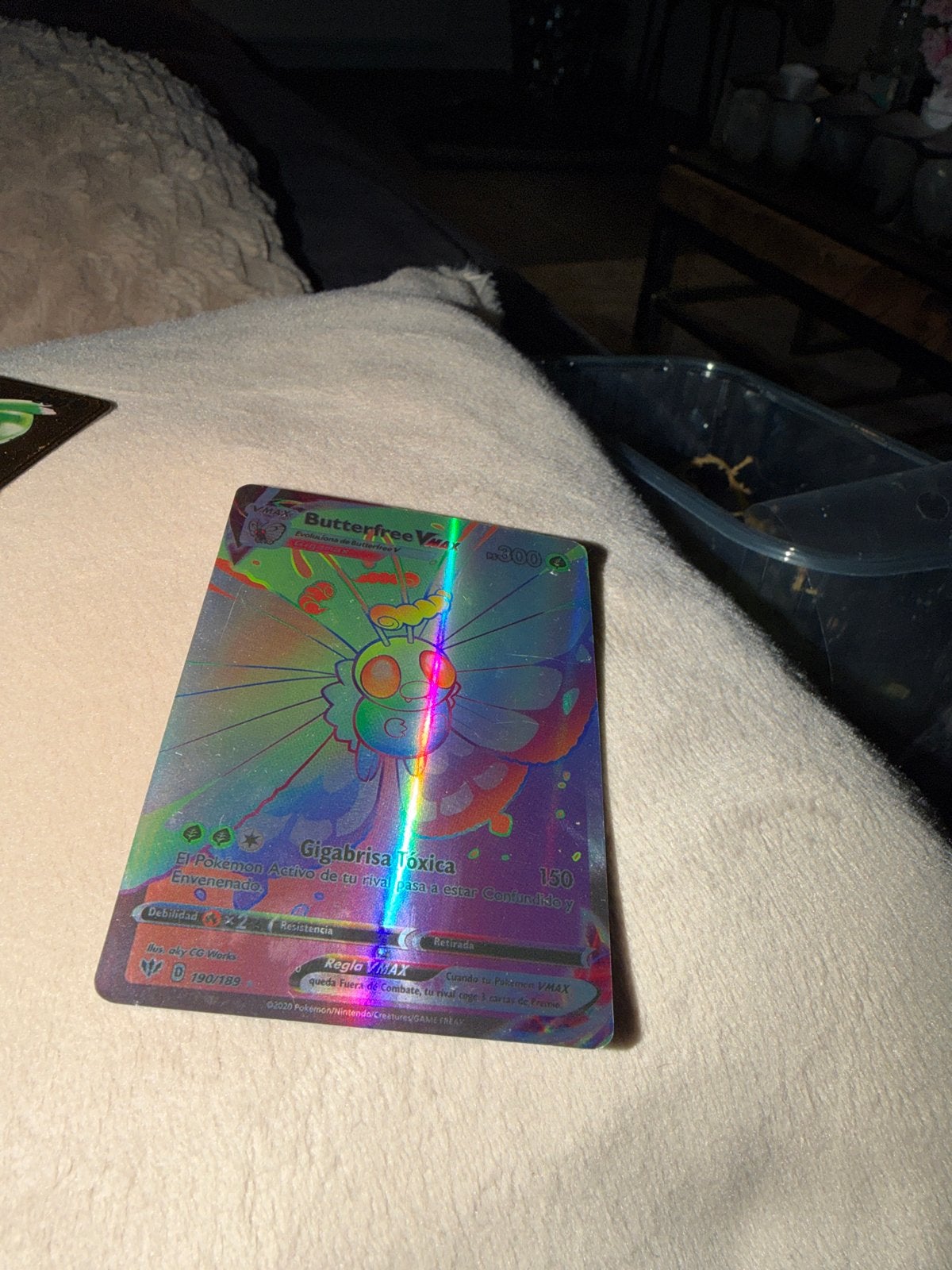 Butterfree VMAX Rainbow Rare Pokémon Kaart, Ophalen of Verzenden, Zo goed als nieuw, Losse kaart, Foil