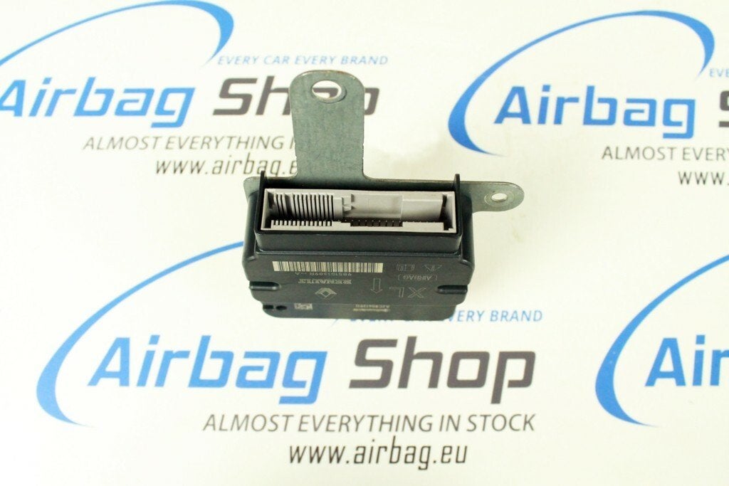 Airbag module Renault Clio (2011), Gebruikt, Ophalen of Verzenden