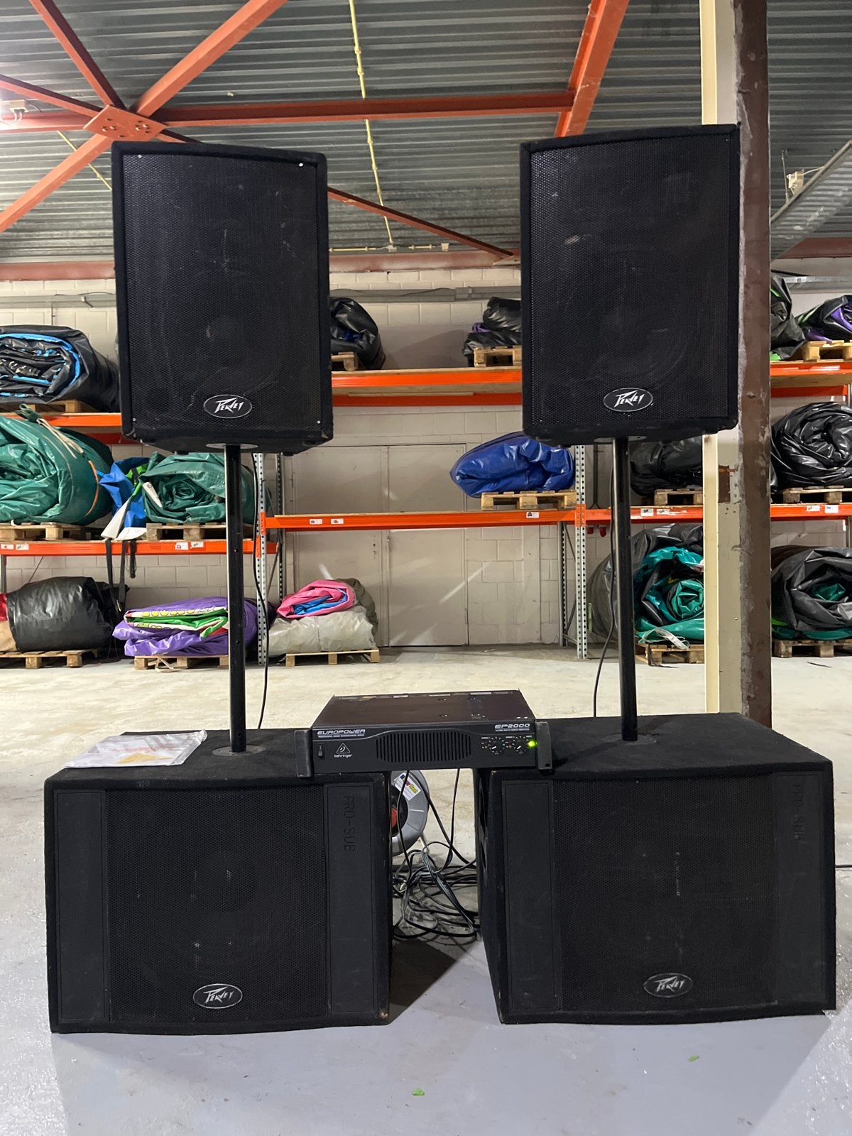 Peavey Pro 12 tops & Pro subs + Behringer EP2000 versterker, Gebruikt, Peavey straat, Ophalen, Audio